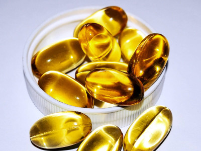 قرص ویتامین E را چند روز یکبار بخوریم؟ نحوه مصرف + عوارض